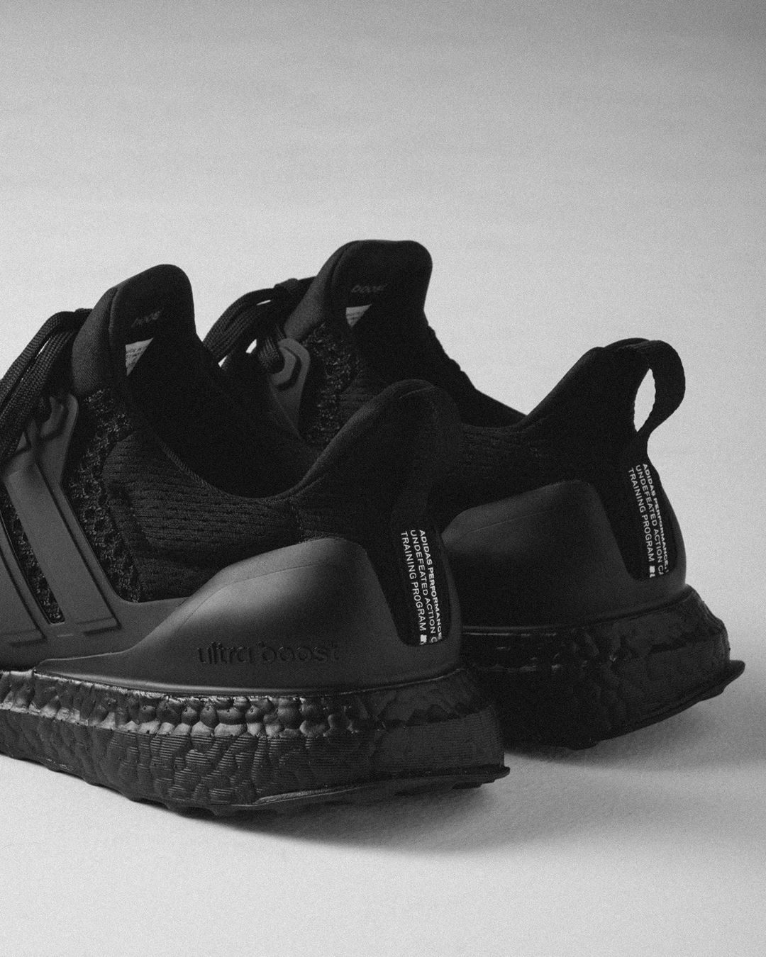 UNDEFEATED adidas ULTRA BOOST 1.0 LEAK TOKYO
