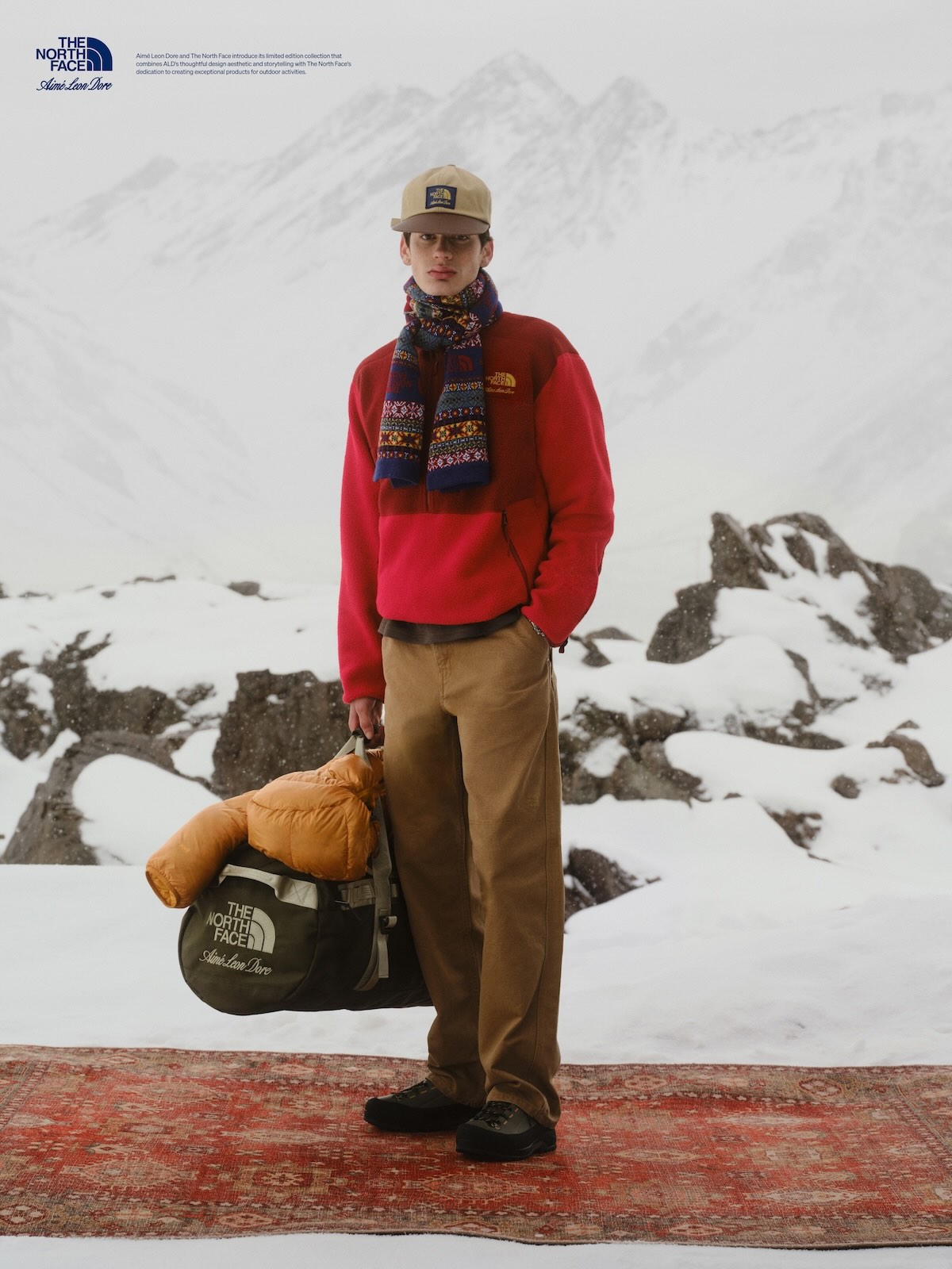 フリースと Base Camp Duffel