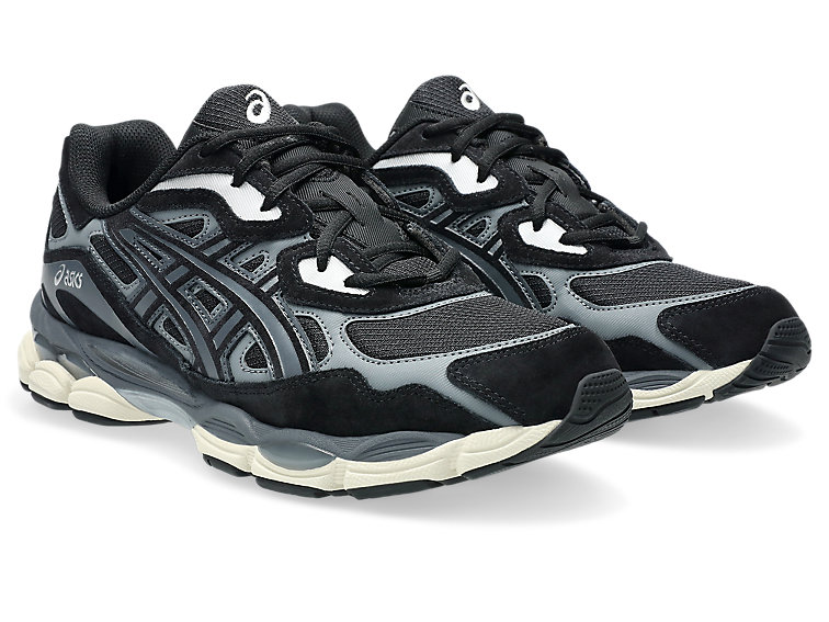 アシックス GEL-NYC Black/Black（1203A739-001） 斜め前