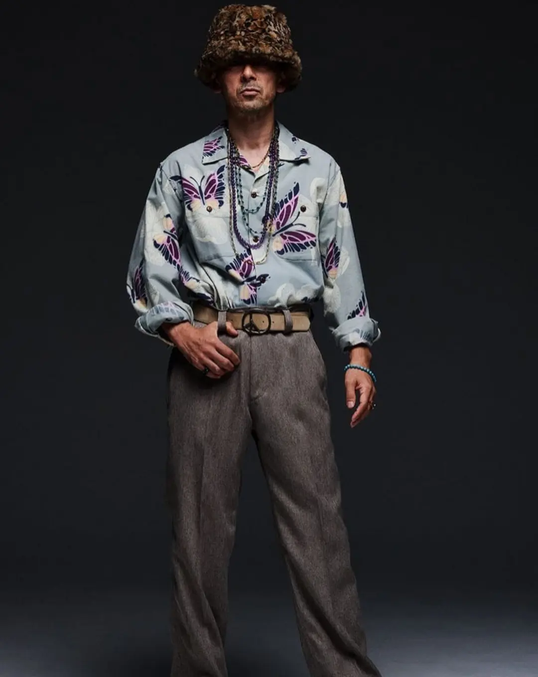広告モデルには俳優の滝藤賢一を起用した