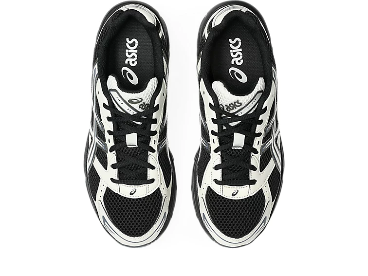 アシックス GEL-1130 Black/Cream（1203A609-001） 上から