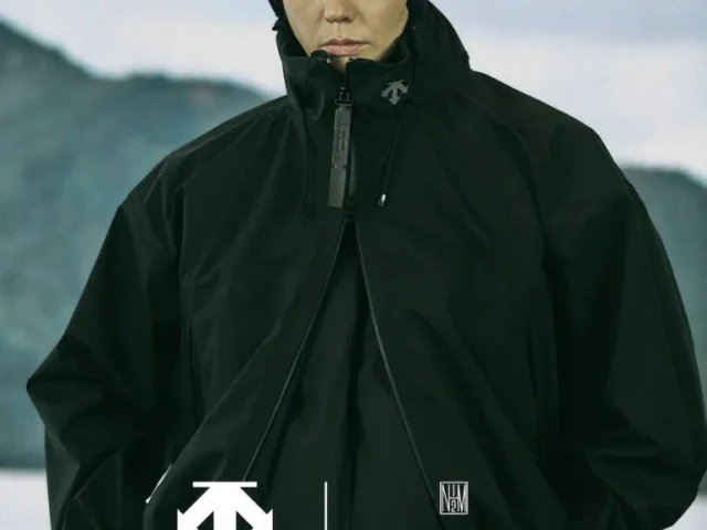 DESCENTE ALLTERRAIN 81 × N.HOOLYWOOD COMPILE のキービジュアル。シェルジャケットを着用