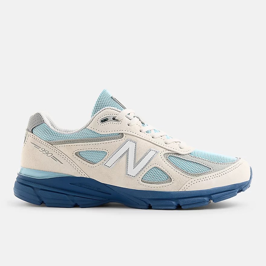 New Balance 990v4 ライトブルー×ブルーソール 外側
