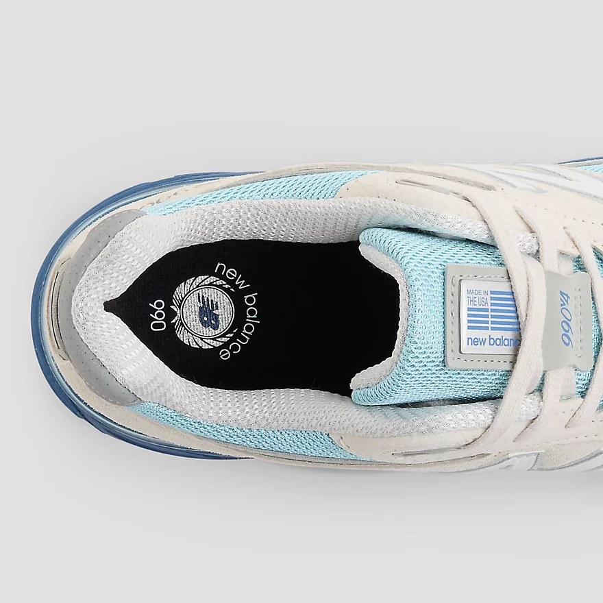 New Balance 990v4 ライトブルー×ブルーソール インソール