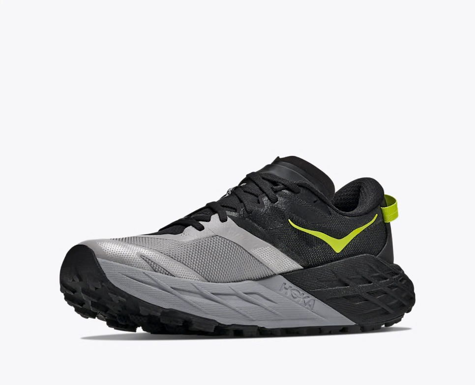 HOKA スピードゴート 7 内側斜め前から