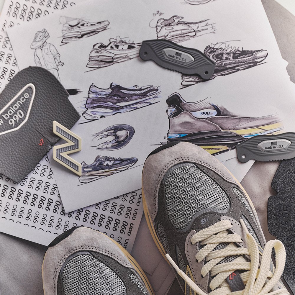 New Balance 990v7 の開発スケッチとパーツ