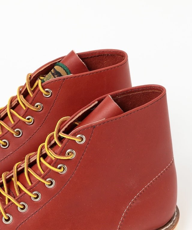 レッドウィング × ビームス 6ROUND ORo-Russet 95 #9872 履き口からのぞく半円犬タグ（#9872）
