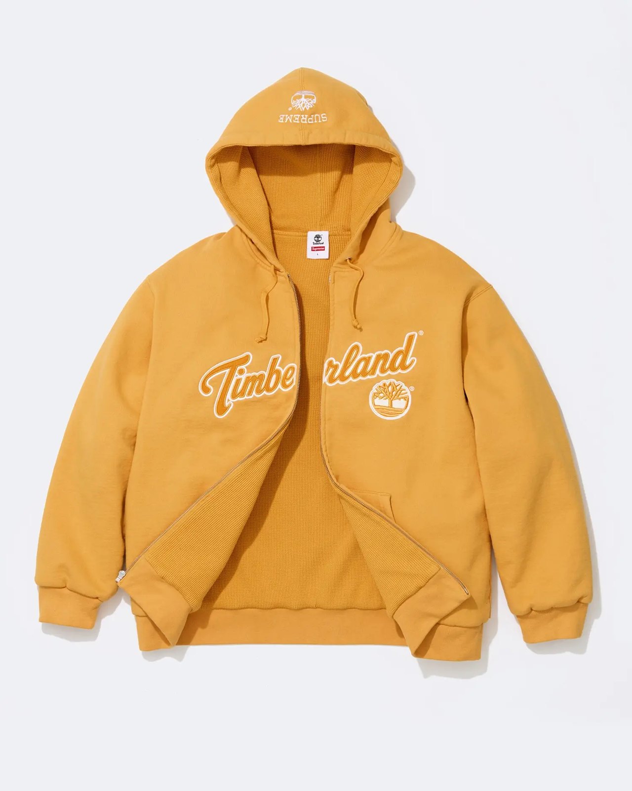 Supreme × Timberland 2026FW フード裏と身頃裏はサーマル仕立て